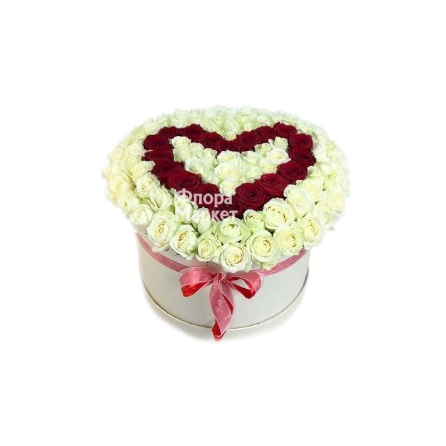 101 роза в коробке - красное сердце в Петрозаводске от магазина цветов «Флора Маркет»