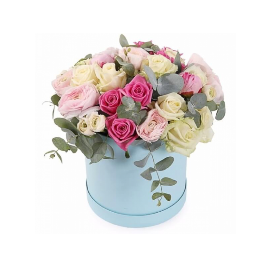 Розы с ранункулюсом от интернет-магазина «» в 